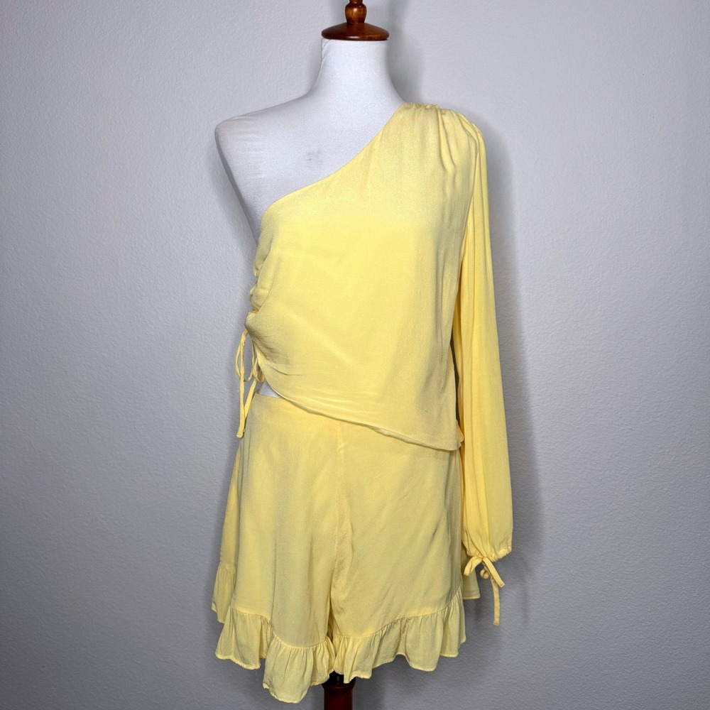 LOVERS + FRIENDS NWOT Mayer Romper Yellow MEDIUM Cut-Out Waist Ruched 1 Shoulder